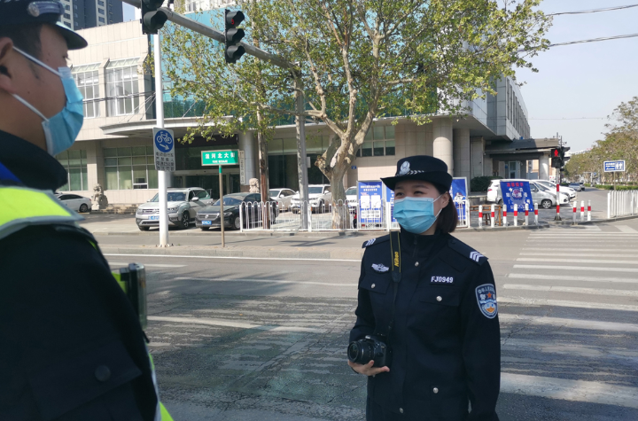 龚妍烯在采访